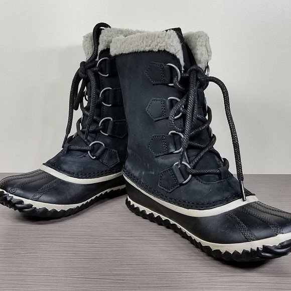 Sorel Caribou Slim Waterproof Boot, Black Leather & Rubber, Womens Size 7 / 38 - Picture 4 of 11